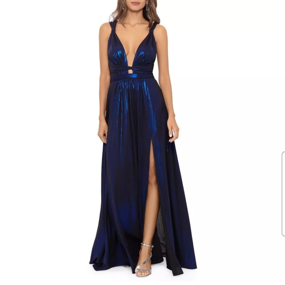 Elegant Blue Evening Gown